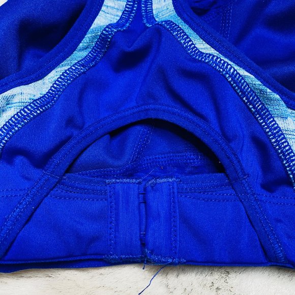 Brooks Rebound Racer Sports Bra Blue Space Dye Aztec Pattern Workout Gym 32B - Picture 6 of 10
